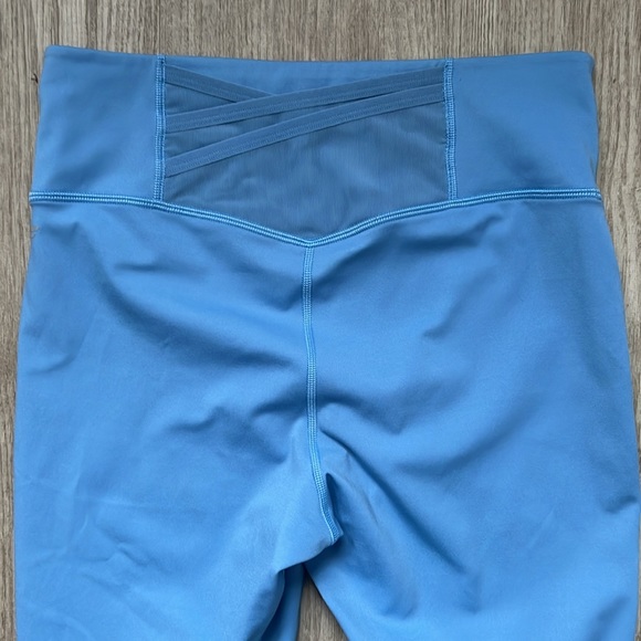 FABLETICS Trinity Motion365® High-Waisted Capri - Picture 7 of 11